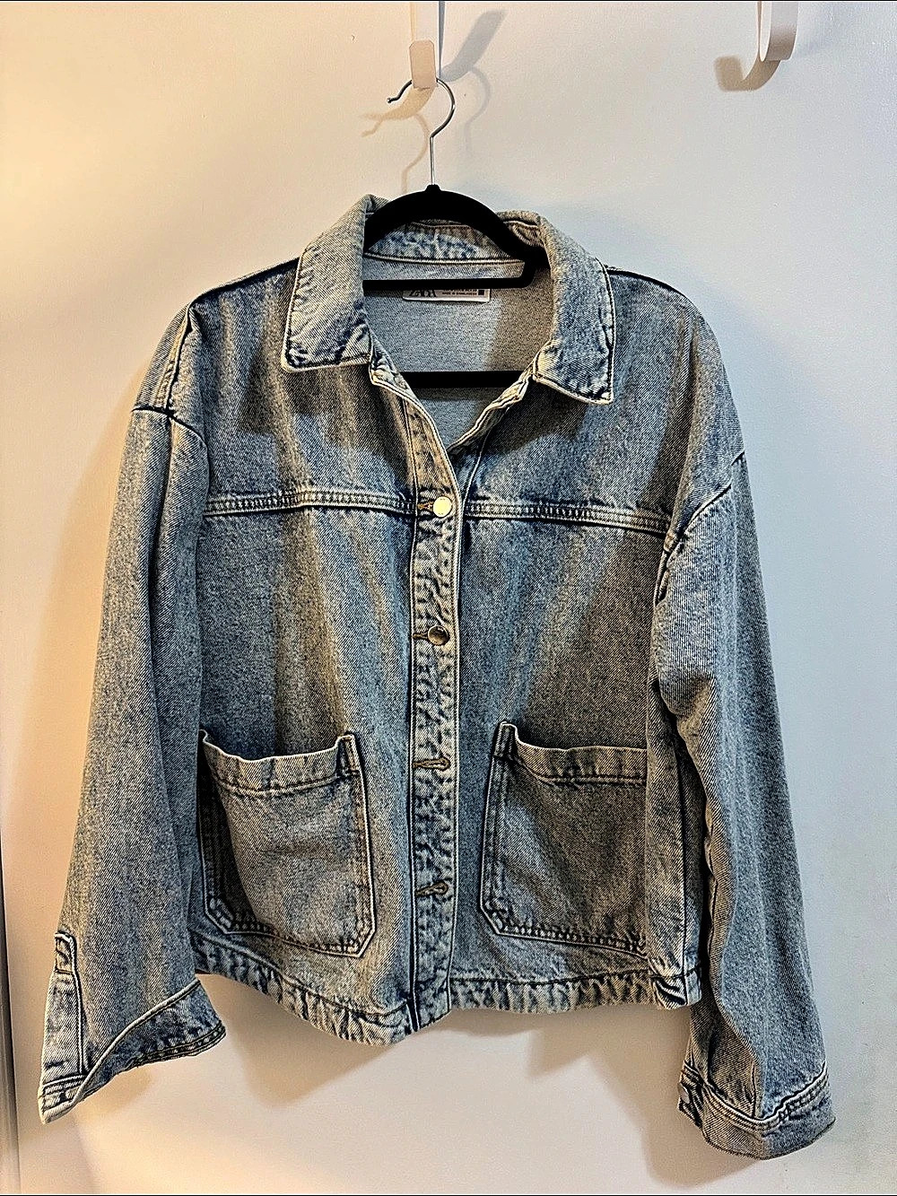 Zara Women's Denim Jacket Blue Size Medium